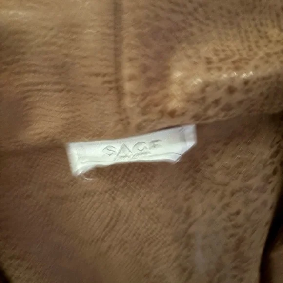 Sage snakeskin blazer —Size small - Picture 3 of 5